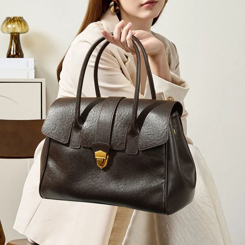 Kadın Deri Evrak Çantası: İş v - Leather Work Japan incelemesi ve fiyatı
